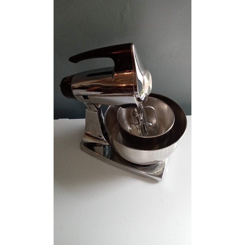 Vintage Stand Mixer Chrome Electric Kitchen‎ Mixer with Bowls Retro Style